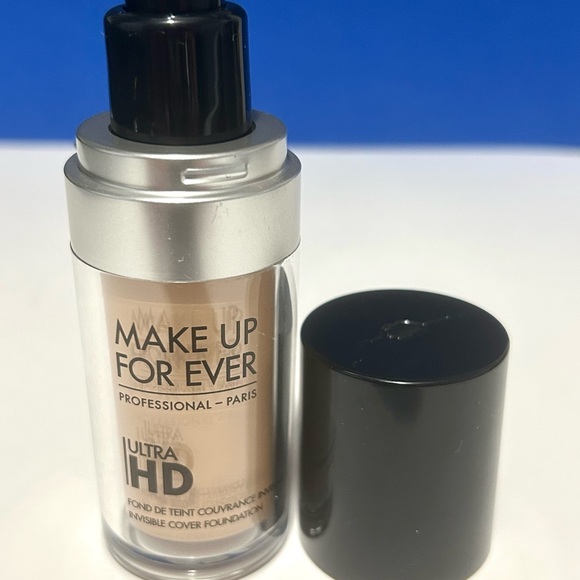MAKE UP FOR EVER Ultra HD Foundation - Invisible Cover Foundation 30ml Y252 - Picture 1 of 4